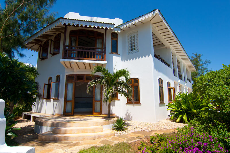 Luxurious Beachfront Villa in Kilifi, Kenya